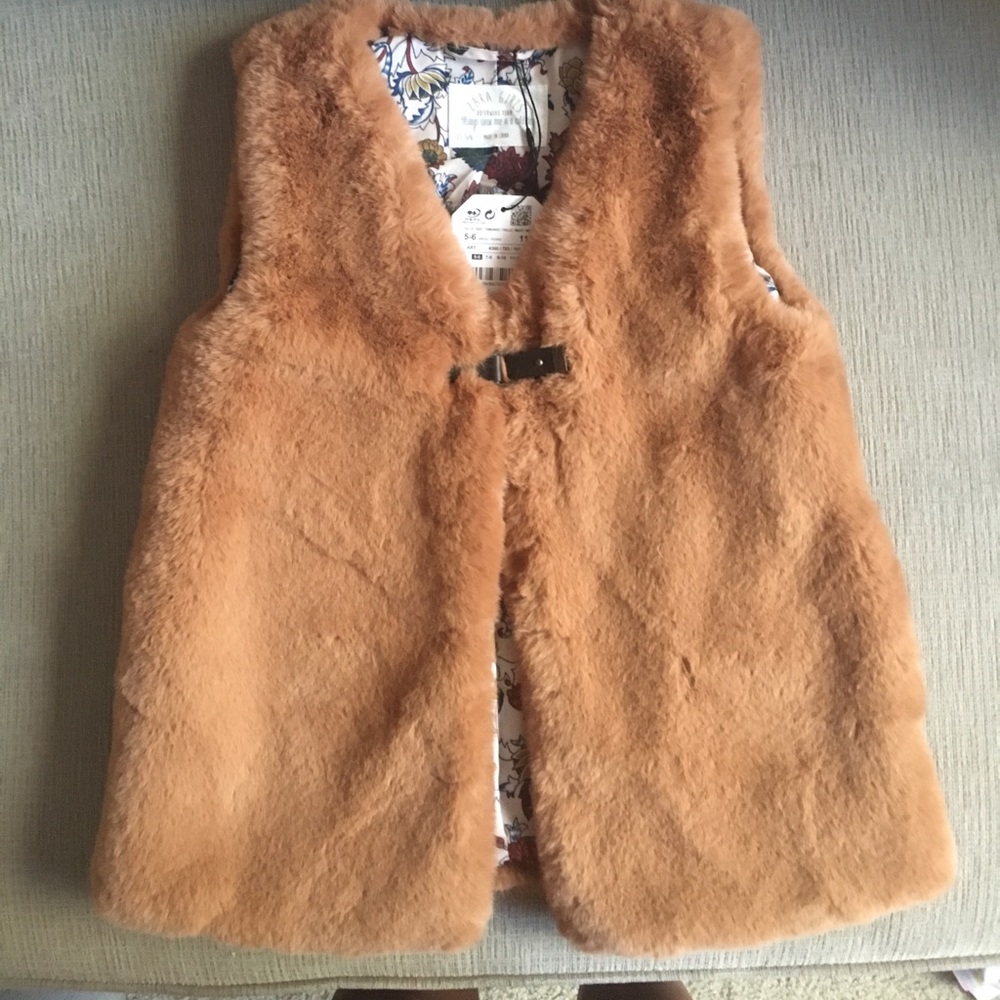 Faux fur girls vest