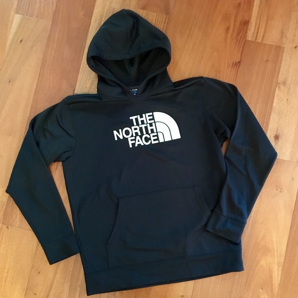 Black North Face hoodie!
