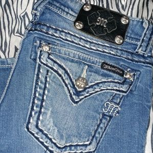Great pair of Miss Me jeans size 27