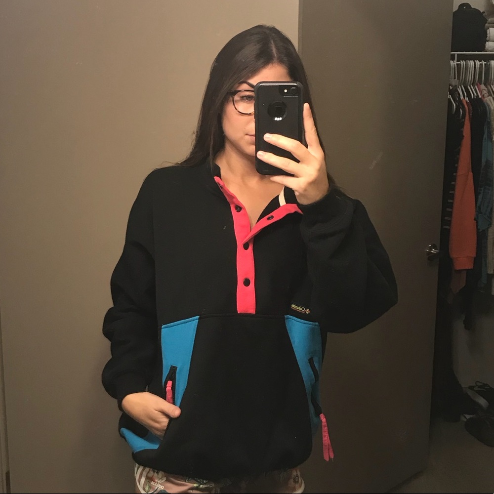 Columbia pull over
