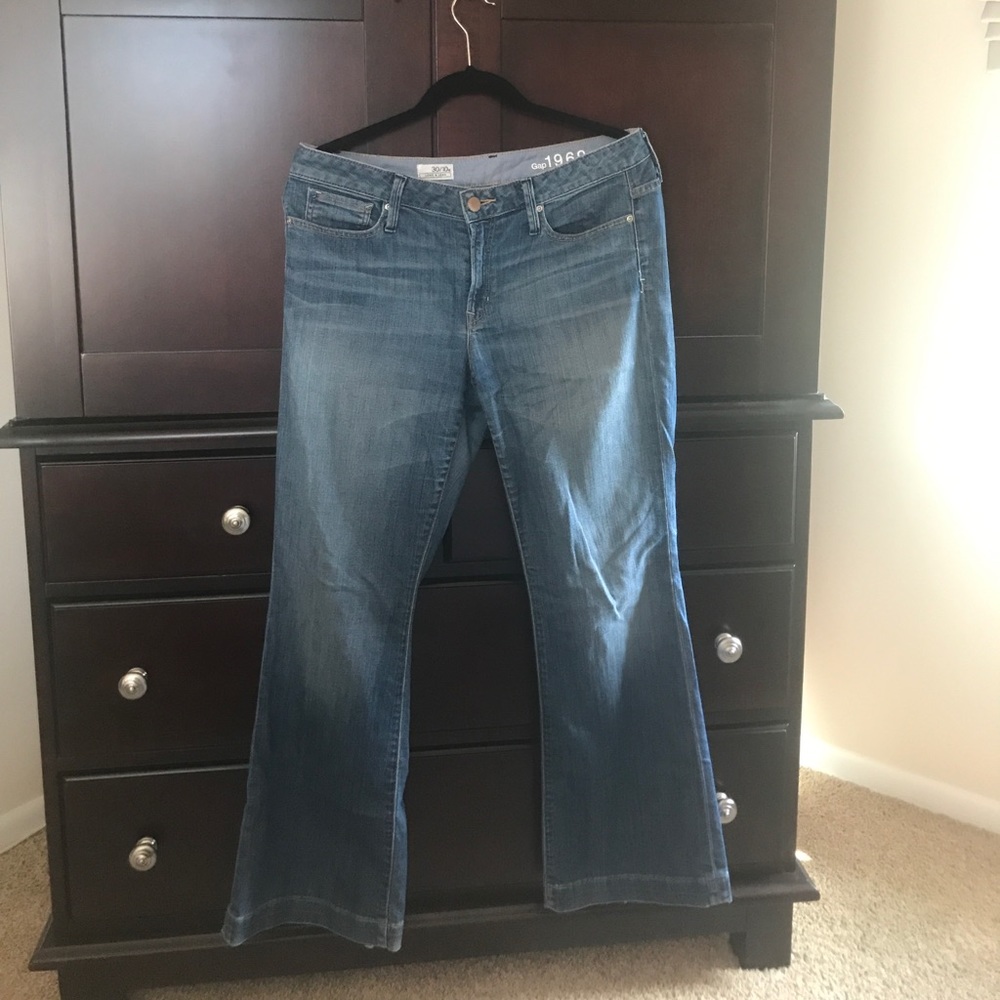 *SALE*  Gap Long and Lean Jeans - Size 30/10a