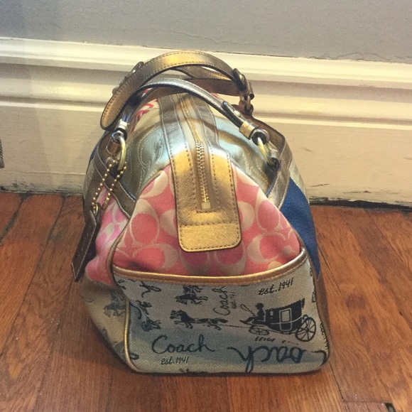 Coach purse - Picture 2 of 3