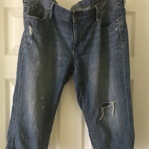 Old Navy Distressed Capris