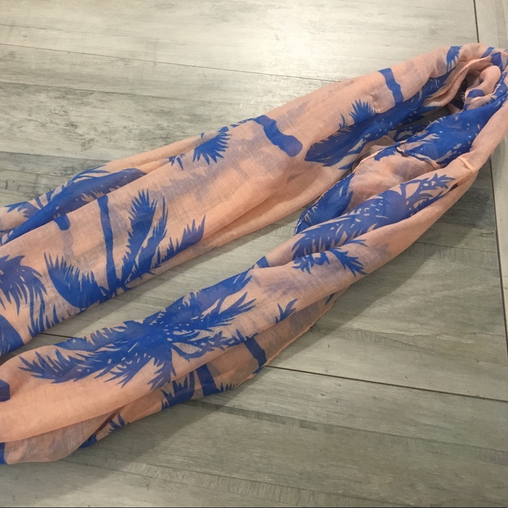 Infinity scarf🌴 - Picture 3 of 4