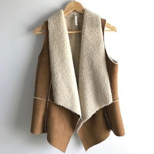 BROWN/TAN FAUX SUEDE AND FLEECE VEST