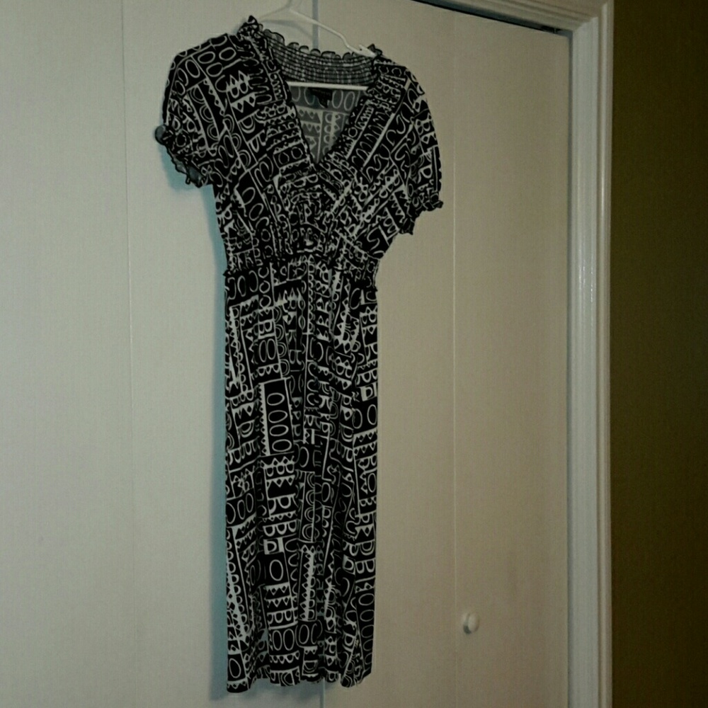 EN FOCOS STUDIO DRESS