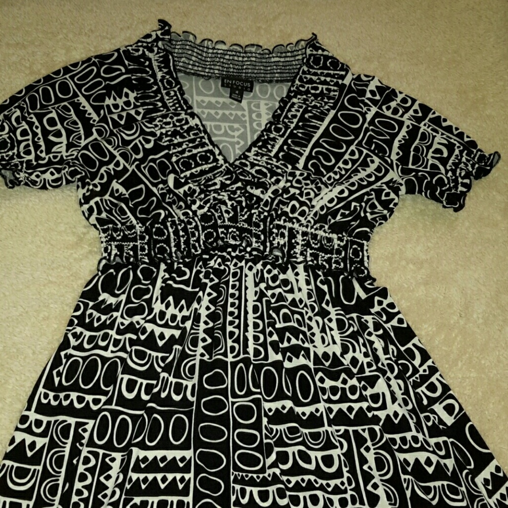 EN FOCOS STUDIO DRESS - Picture 4 of 4