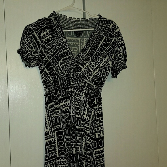 EN FOCOS STUDIO DRESS - Picture 2 of 4