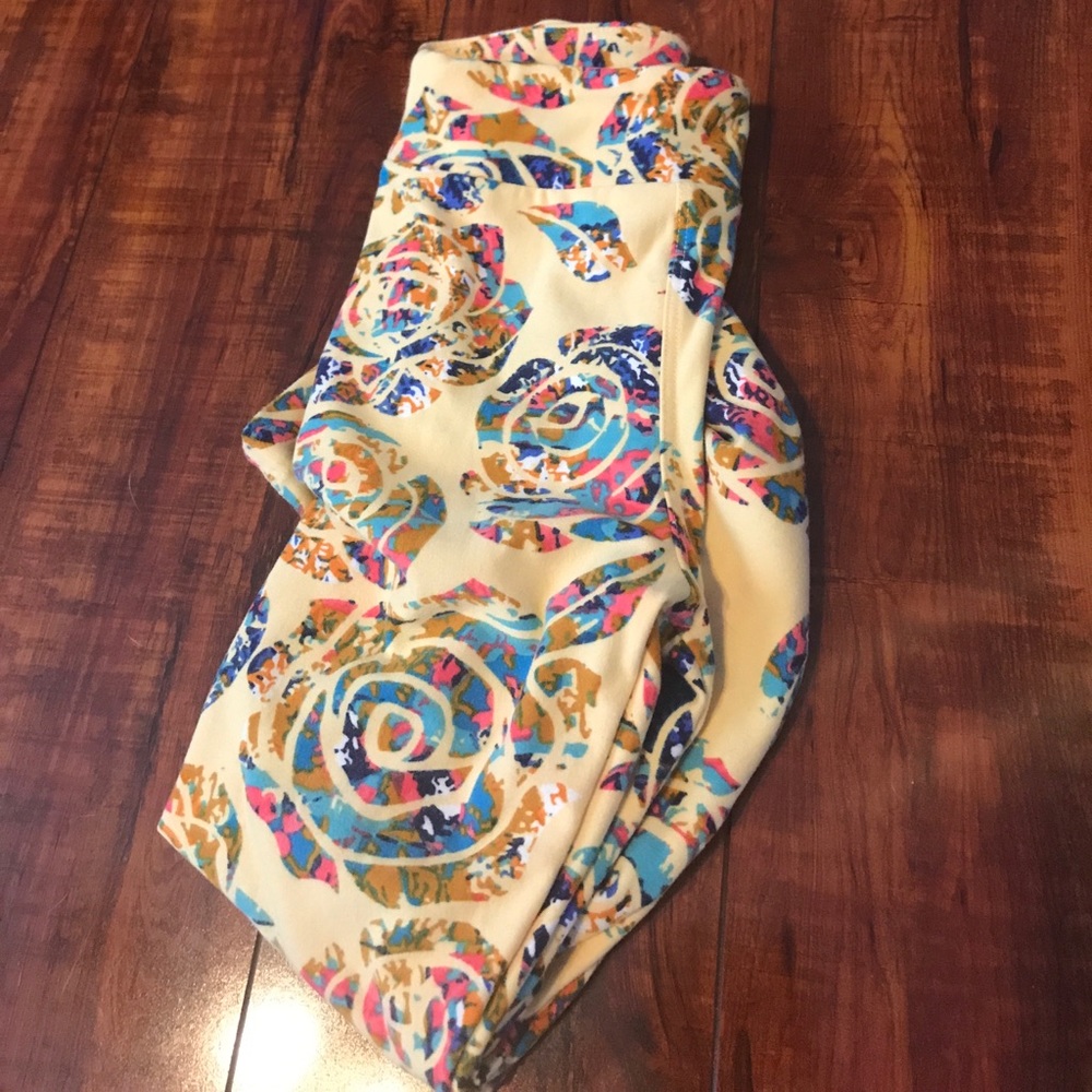 Lularoe Disney Rose kids leggings
