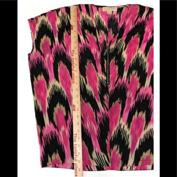 Michael Kors Sleeveless top⭐️ - Picture 5 of 8