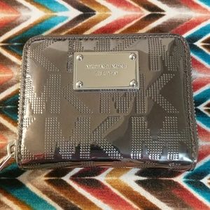 Michael Kors zip wallet