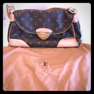 Louis Vouitton Beverly Shoulder Bag
