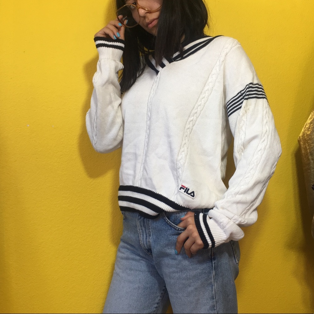 VINTAGE FILA VNECK SWEATERRRR🍬🍬🍬