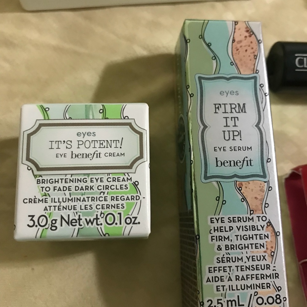 Make up bundle - Picture 3 of 4