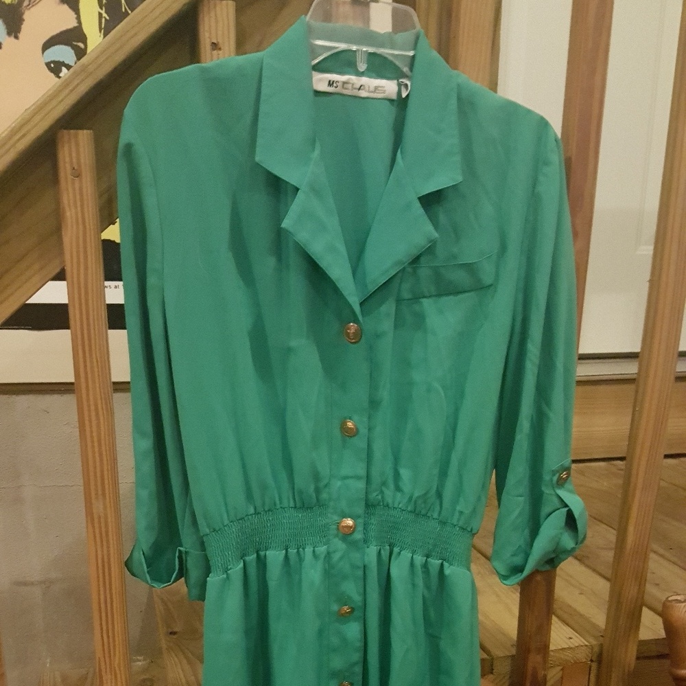 Ms Chaus polyester kelly green shirt dress