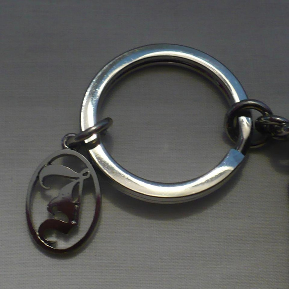 Juicy Couture Metallic Silver Leather Embellished Crown Coin Purse Wallet - Picture 7 of 8