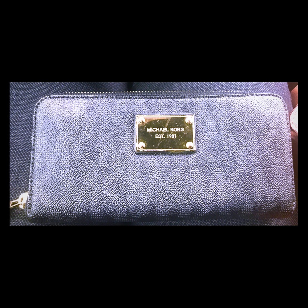 Michael Kors wallet
