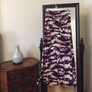 🚨2 for $6🚨Cute maxi skirt