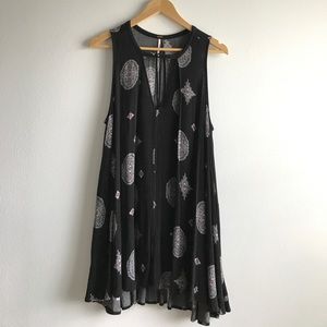 FREE PEOPLE “SWING TREE” SLEEVELESS TUNIC