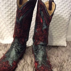 Coral cowboy boots size 8.5