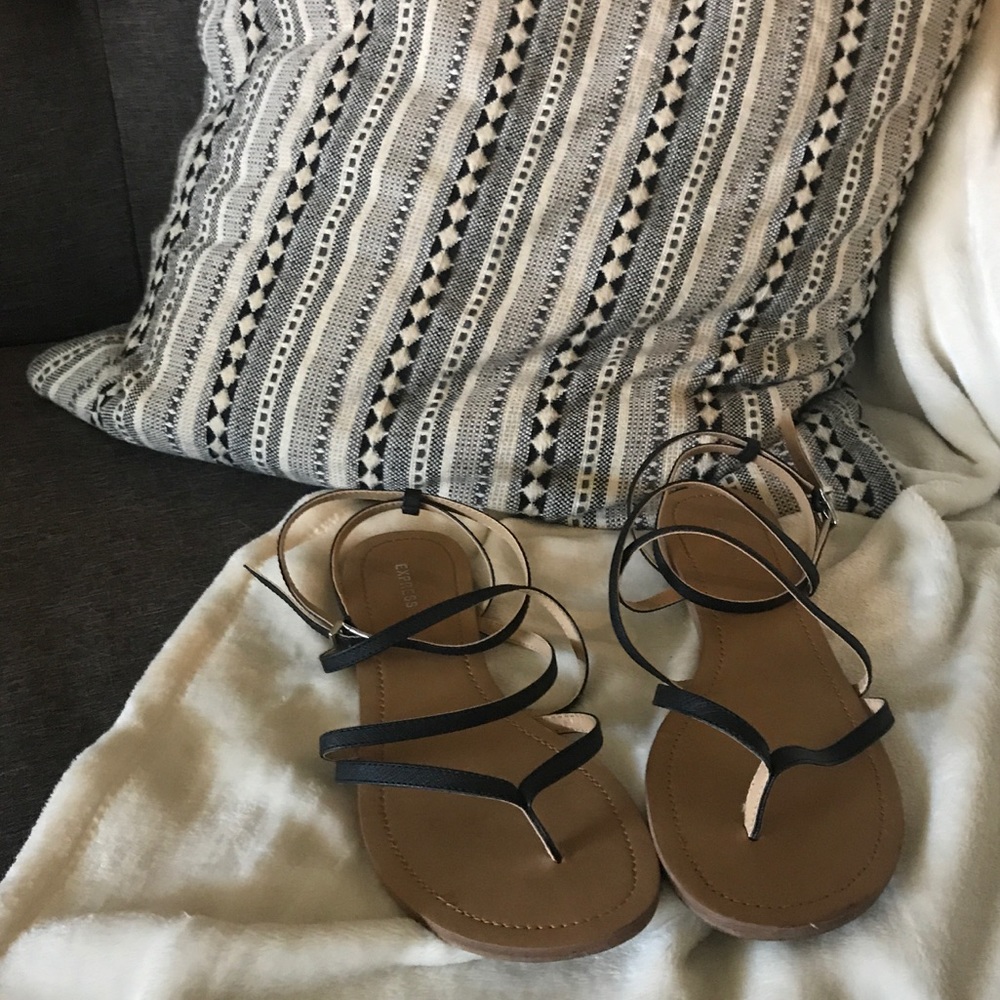 express black strap sandals