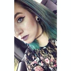 Meet your Posher, Monika