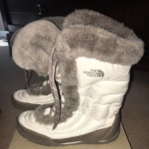 ‼️REDUCED‼️ NORTH FACE winter boots! Worn one time