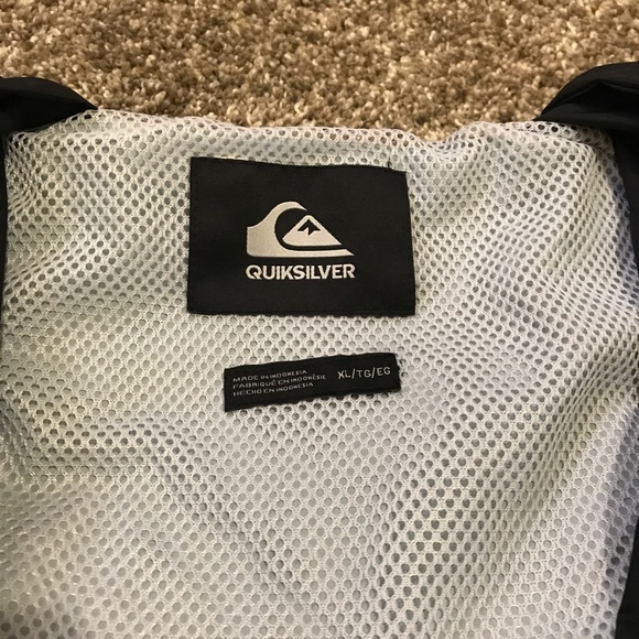 Quicksilver Rain Jacket (XL) - Picture 4 of 5