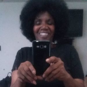 Meet your Posher, Leona