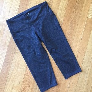 Athleta gray heather crop leggings