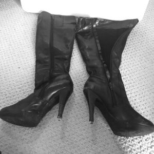 Heel boots