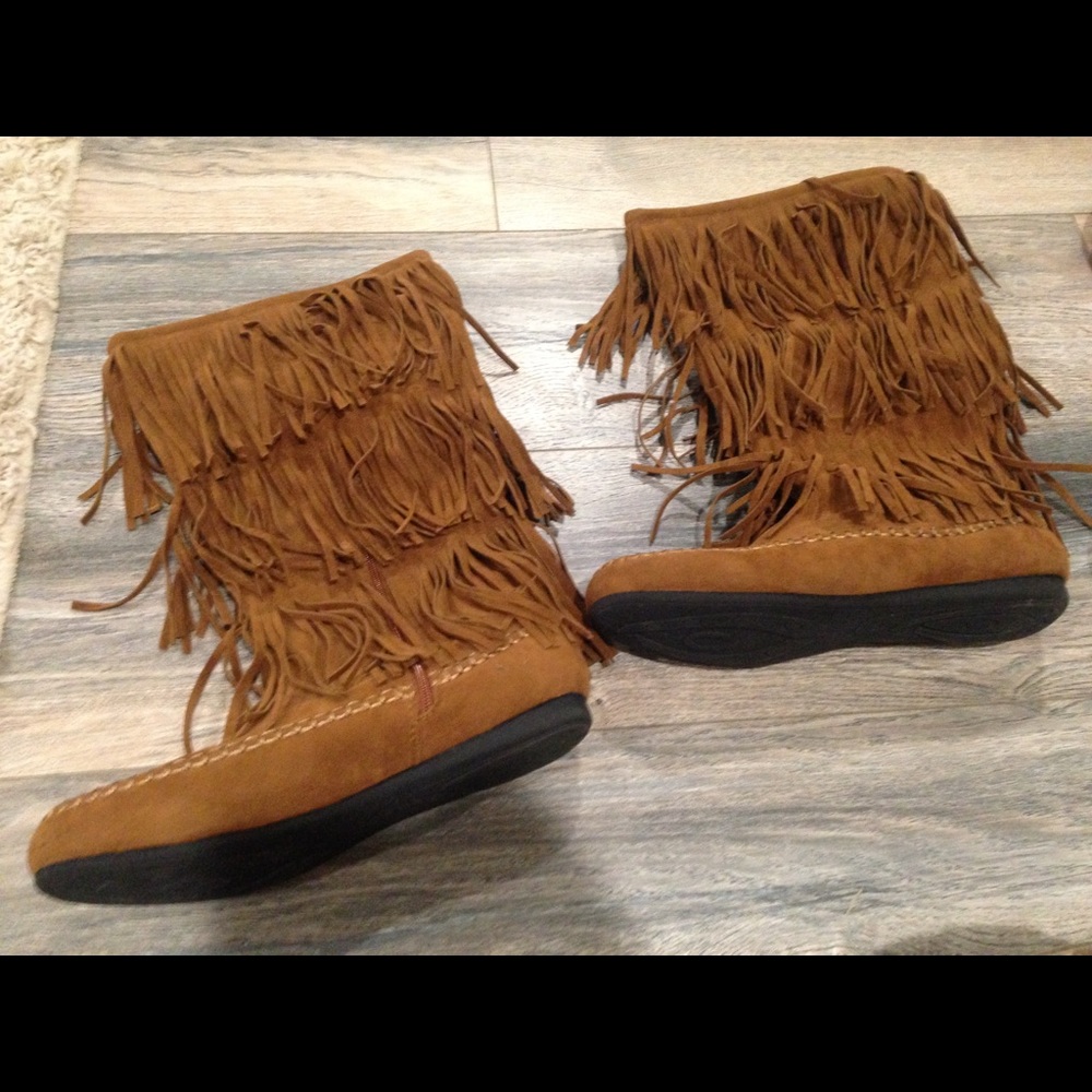 Moccasin boot