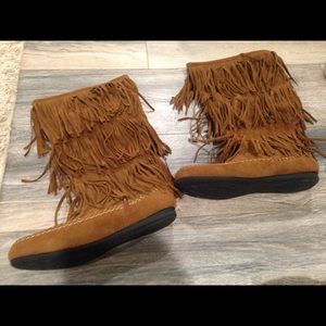 Moccasin boot