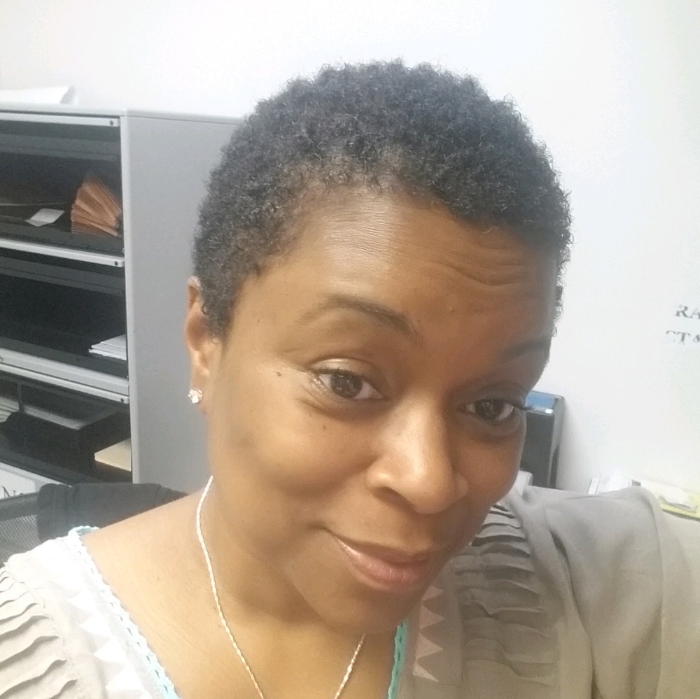 Meet your Posher, Adrienne