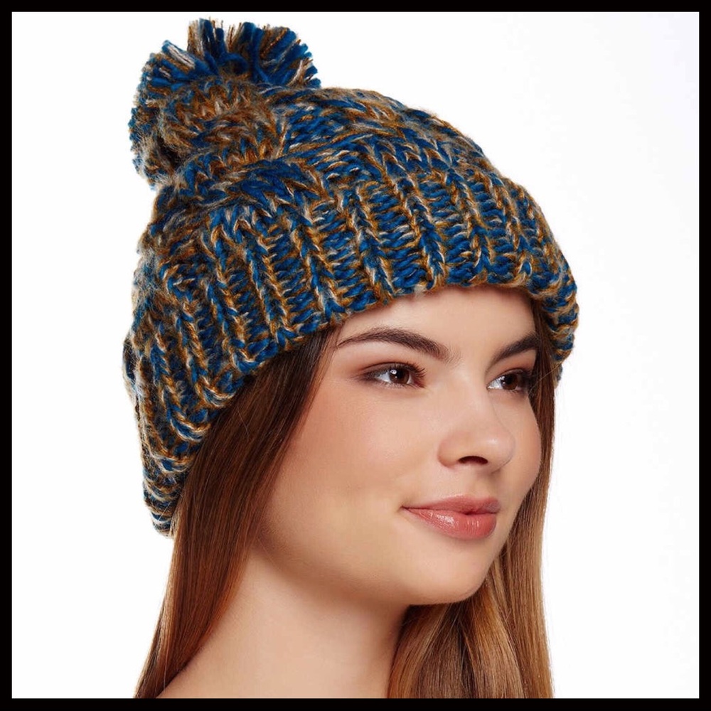 ❤️GIFT PERFECT❤️LUXE COZY POM POM KNIT BEANIE - Picture 5 of 6