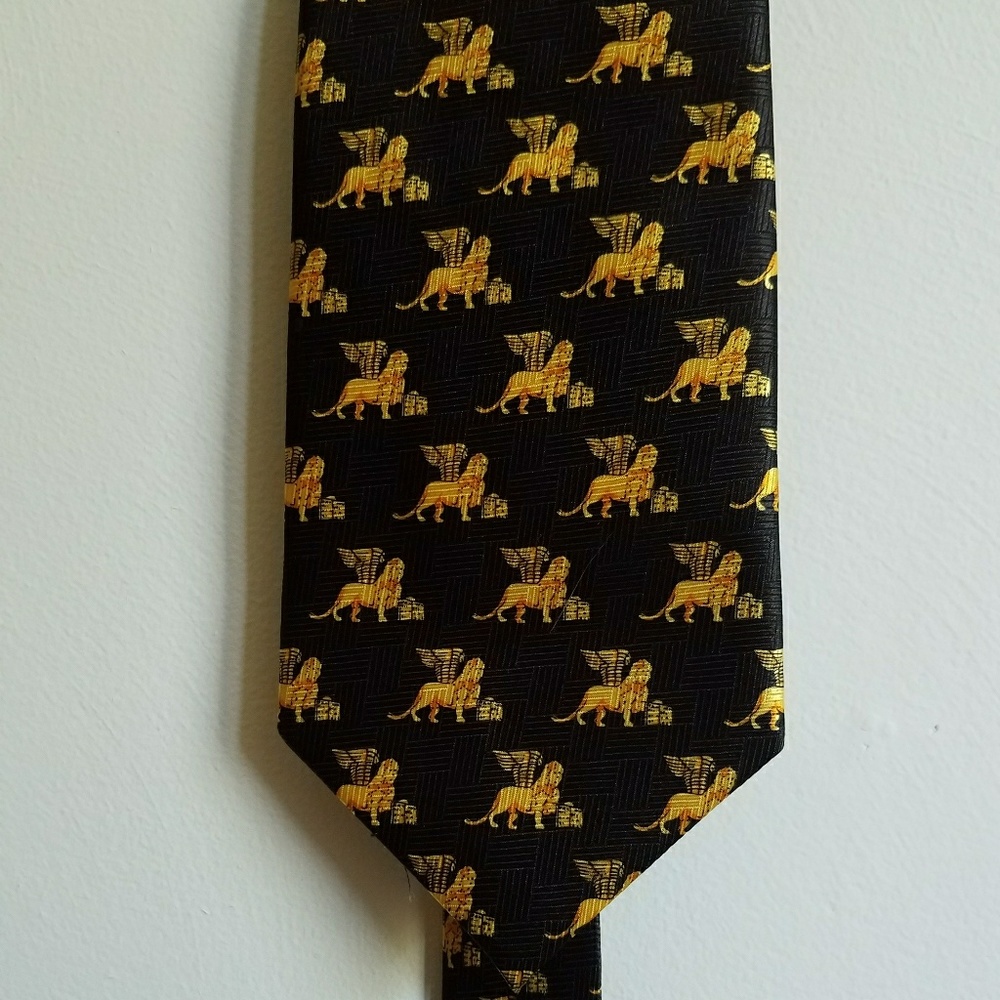 Italian silk tie with sphinx print
