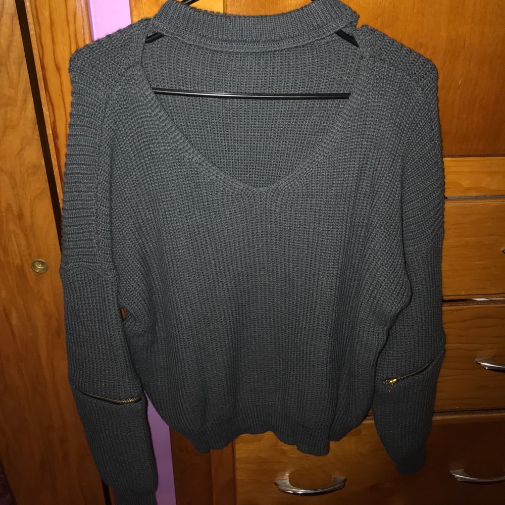 Chunky olive green choker sweater