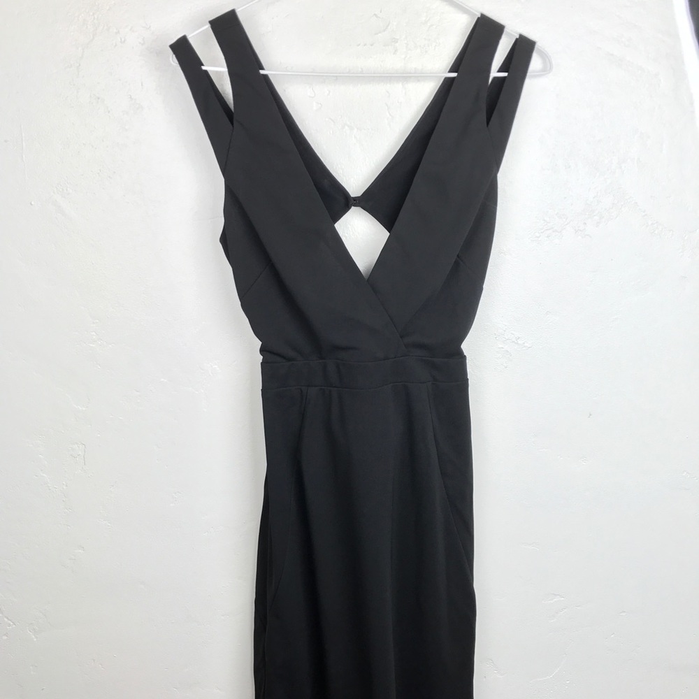 Nicole Miller black dress w/open back split straps