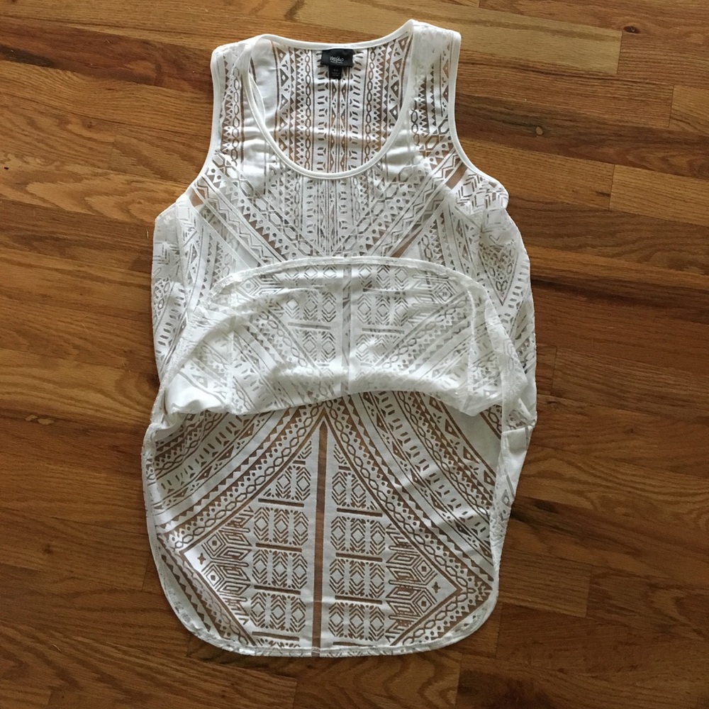 Medium Mossimo white lace tank