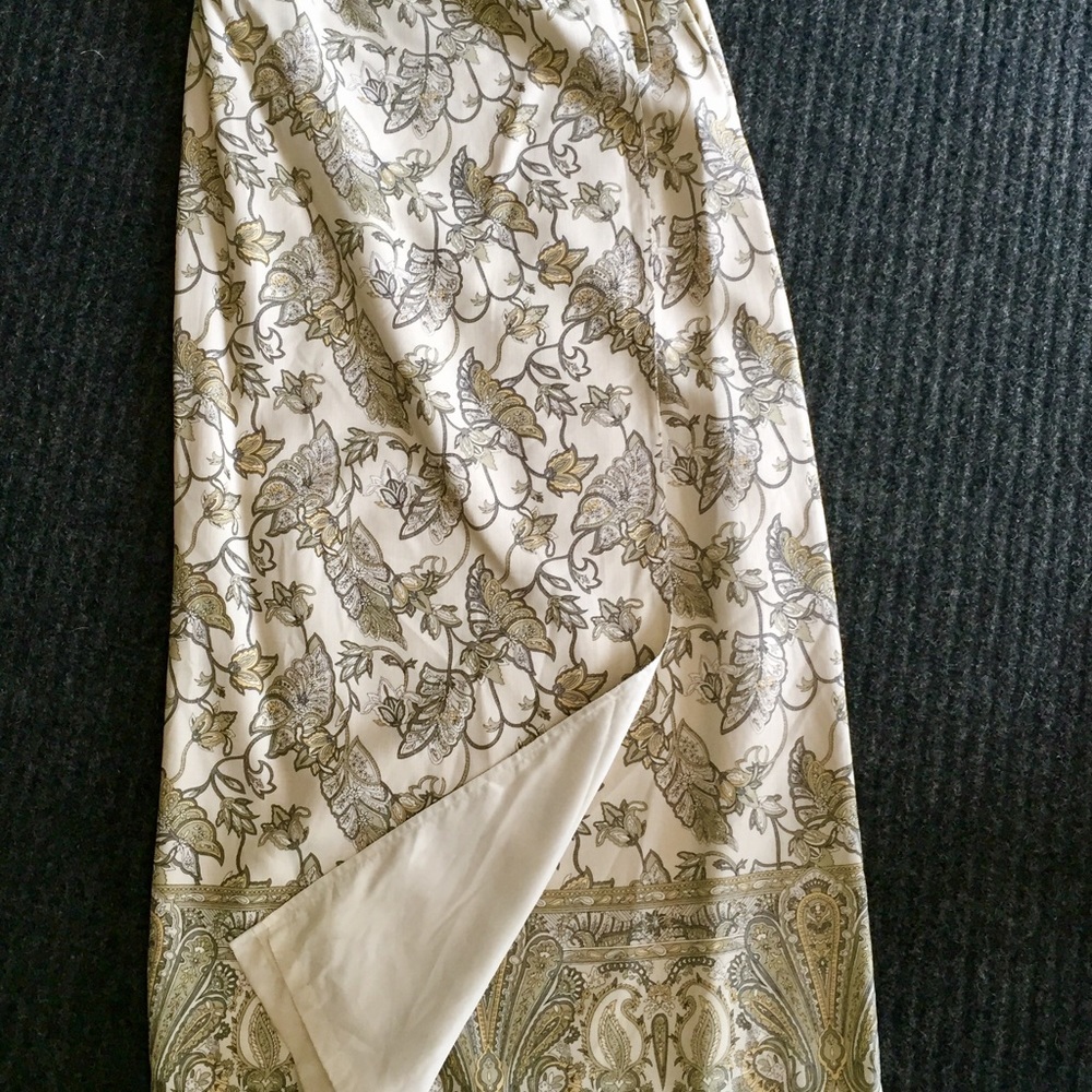 Two piece Tommy Bahama tank and long skirt