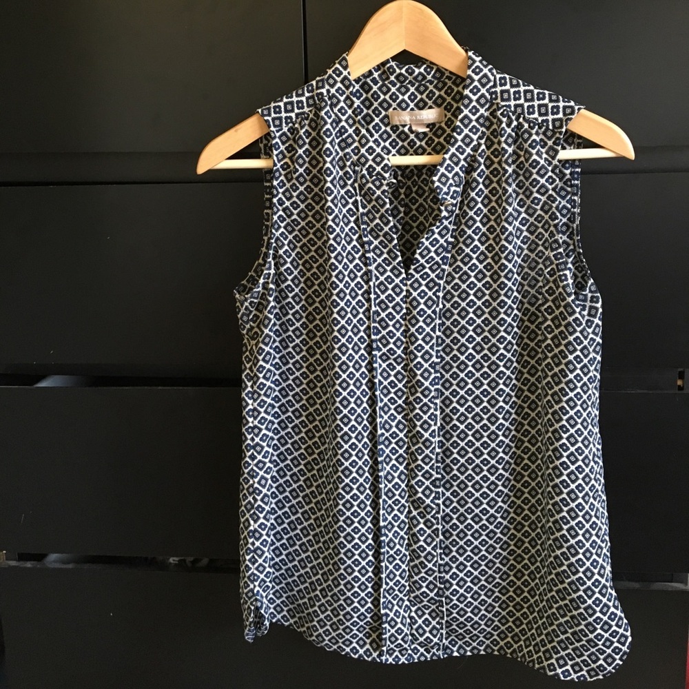 Patterned sleeveless top