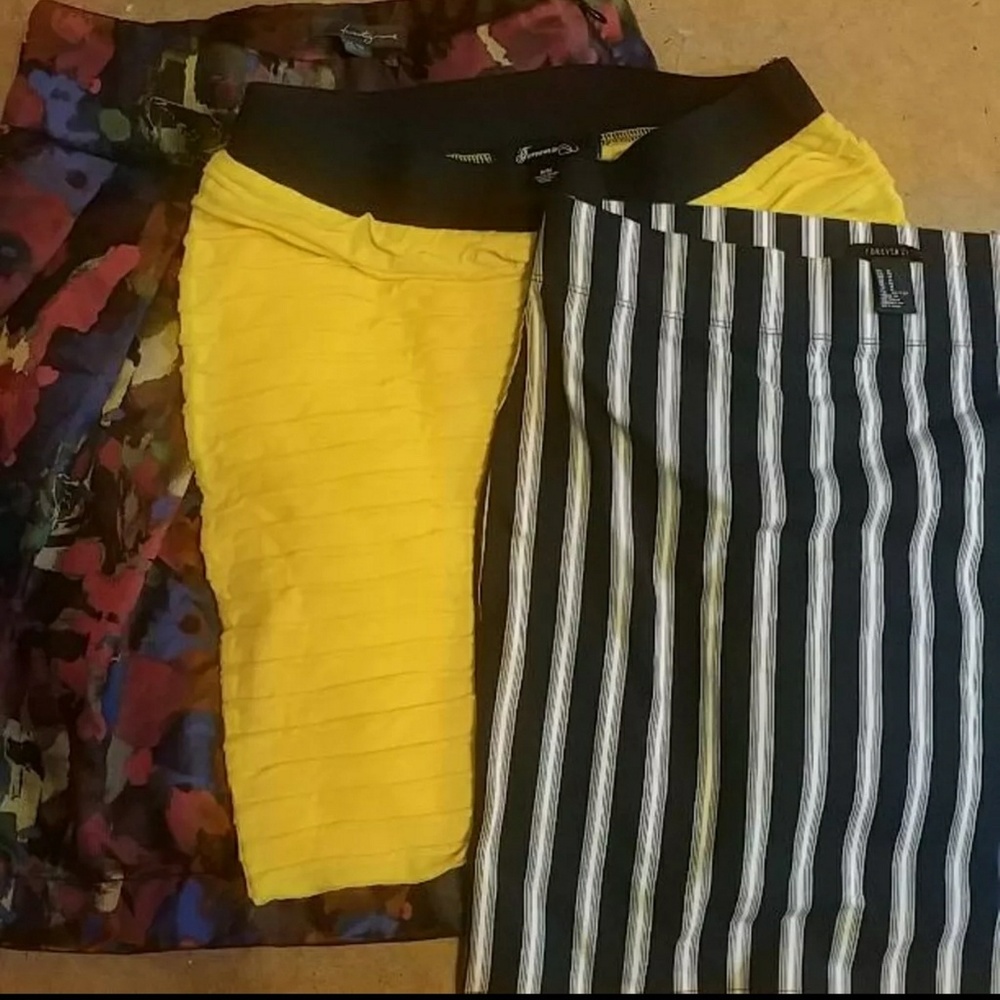 Lot of 3 Skirts: 2 NEW/1 EUC all size Medium!