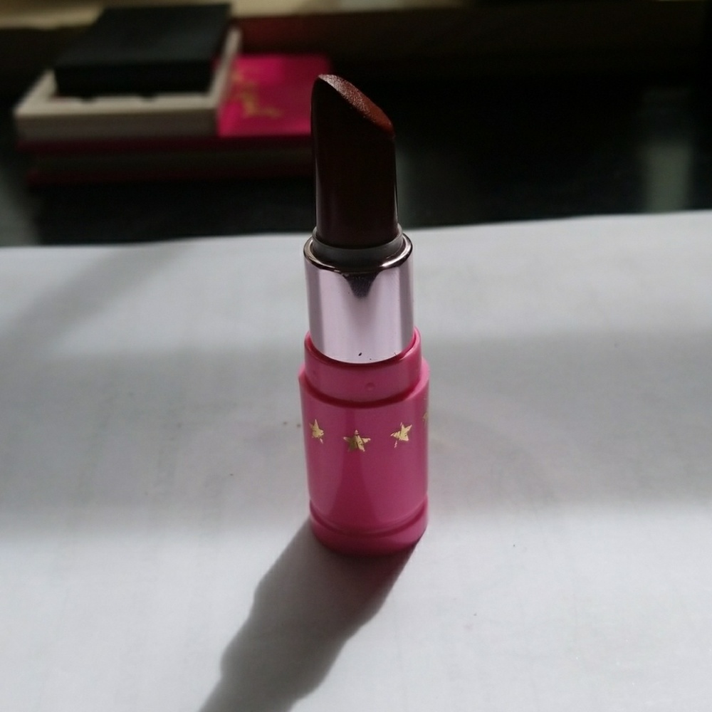 Jeffree Star Unicorn blood lipstick