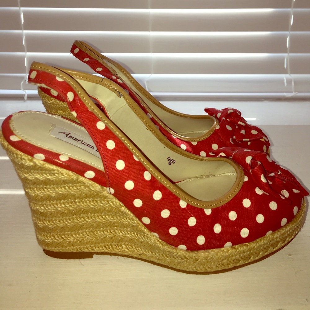Polka dot wedges- never worn!