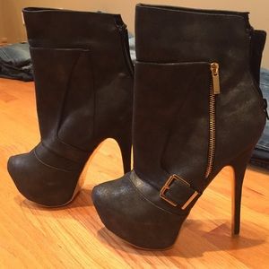 Shoe Dazzle Women's Boots