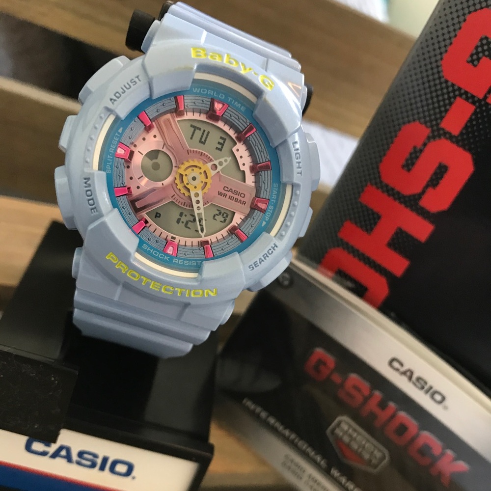 Brand new! Baby-G shock watch ⏱