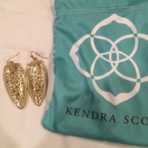 Kendra Scott Sadie Spear Earrings in Gold