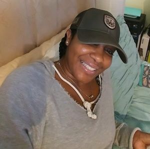 Meet your Posher, Suzette