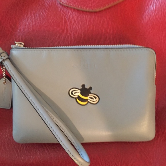 Coach Handbags - NIB Coach Bee Wristlet