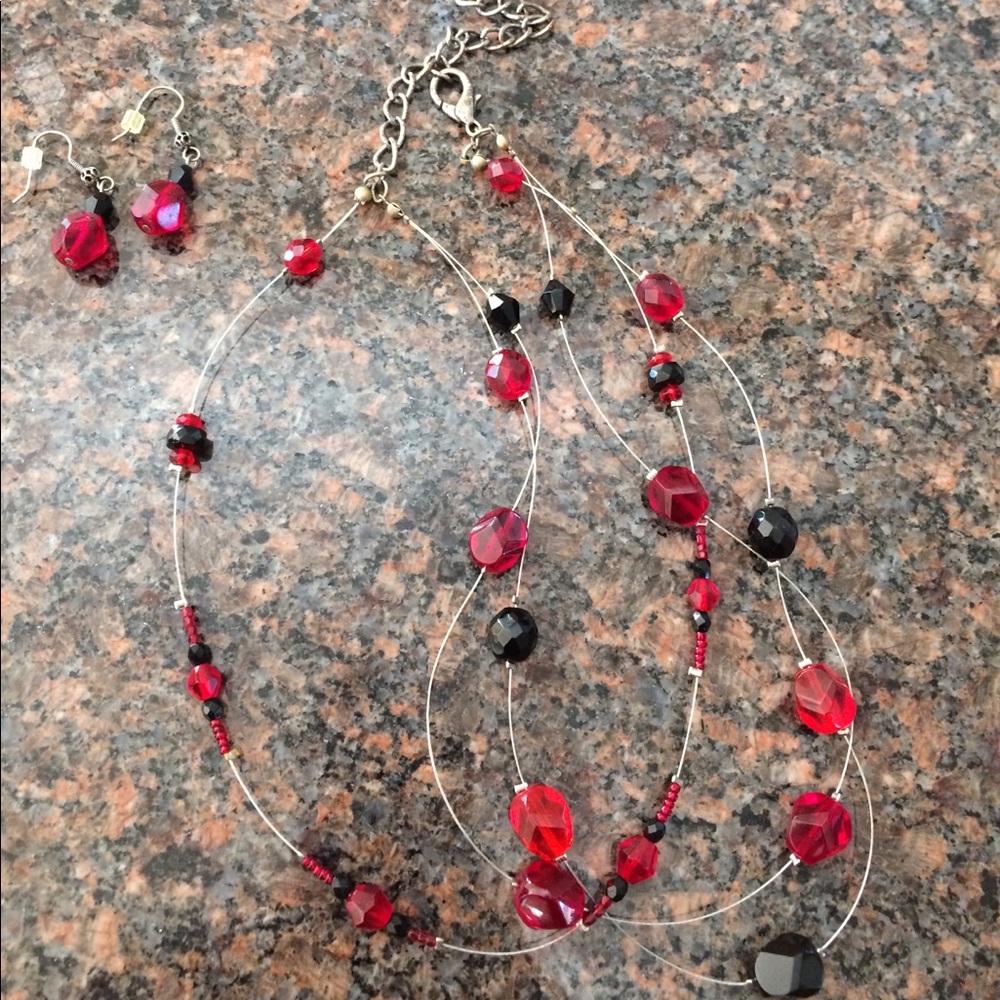 Red and black earring and necklace set